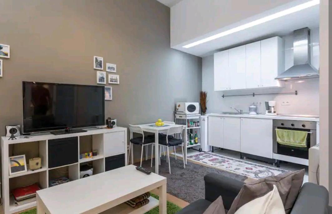 Appartamento Moderno Loft En Puerta De Toledo Madrid Esterno foto
